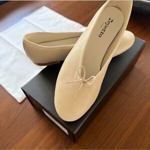 Repetto Nude Ballet Flats